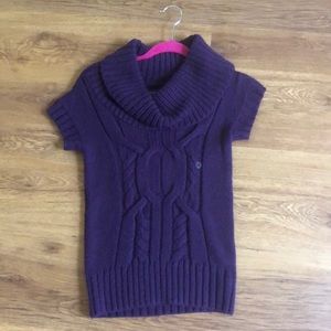 AE purple t shirt sweater